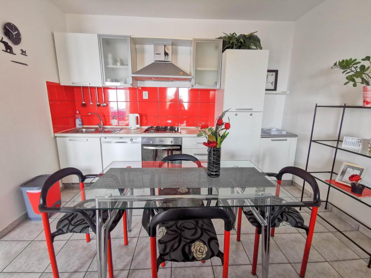 Turina Apartments Makarska Ngoại thất bức ảnh