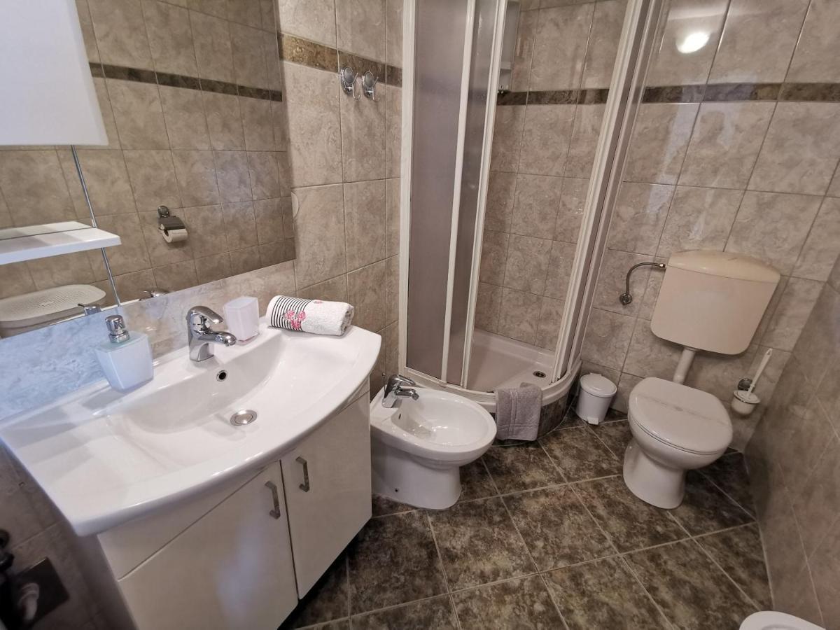Turina Apartments Makarska Ngoại thất bức ảnh