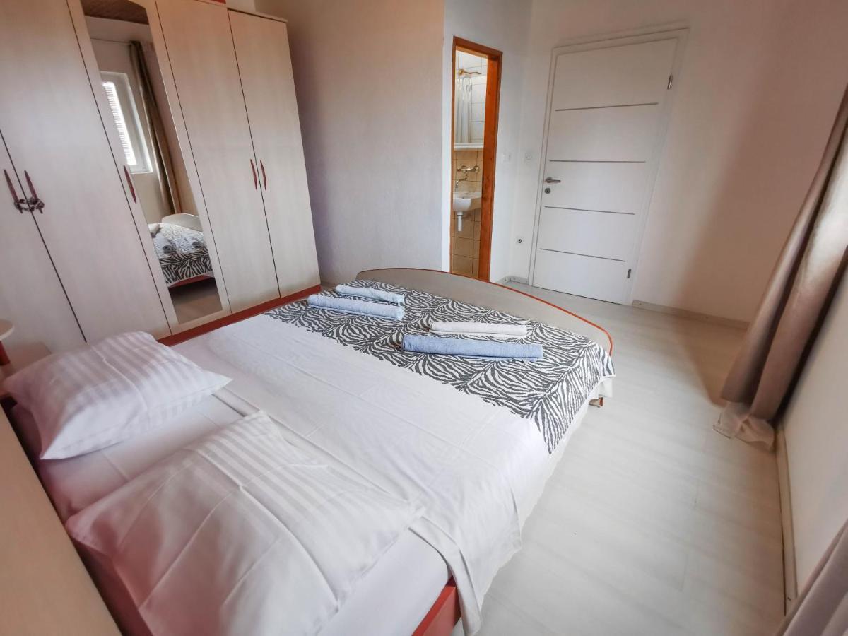 Turina Apartments Makarska Ngoại thất bức ảnh